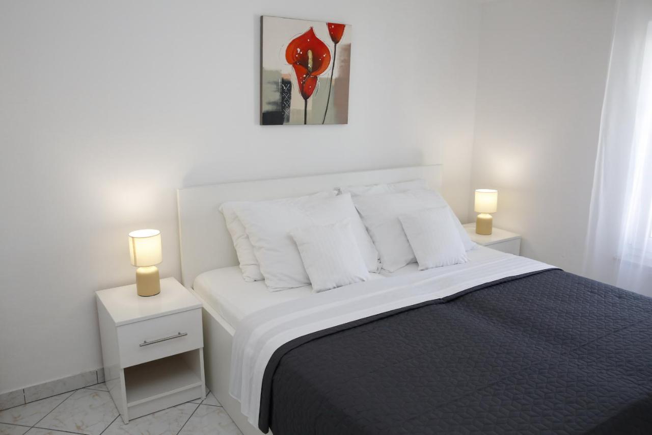 Apartments Lepur Vodice Esterno foto