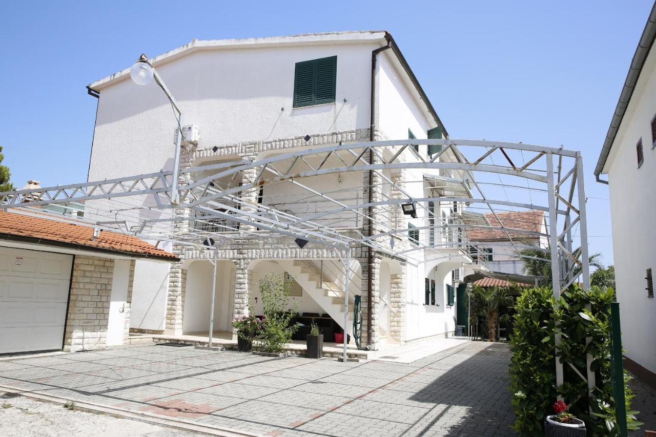 Apartments Lepur Vodice Esterno foto