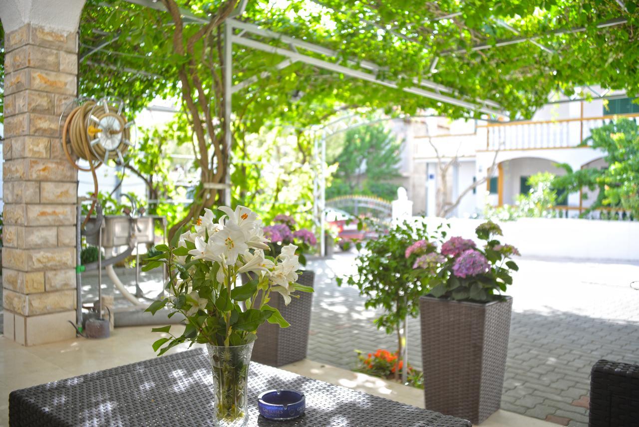 Apartments Lepur Vodice Esterno foto